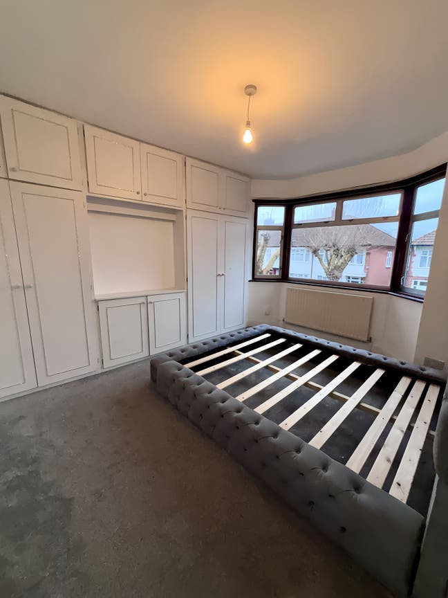 3x Rooms Available in Park Royal Main Photo