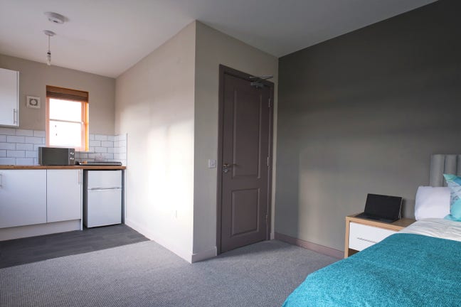 The Wonderful Studio in Black Swan Crescent - PE7 Main Photo