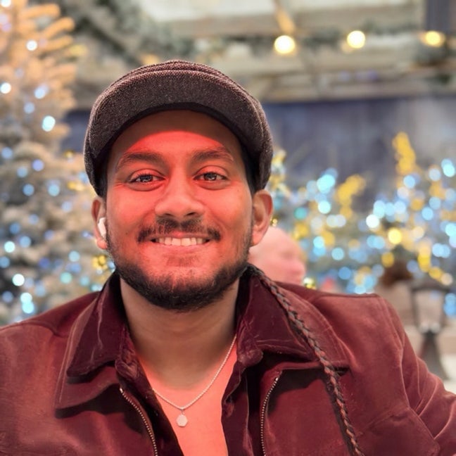 Professional Male seeks a double room Main Photo