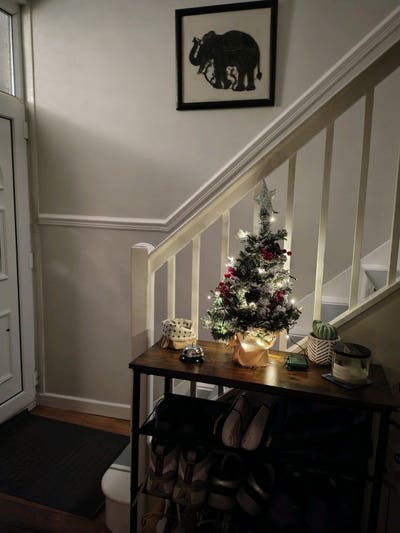 Bright double room in BR1  Main Photo