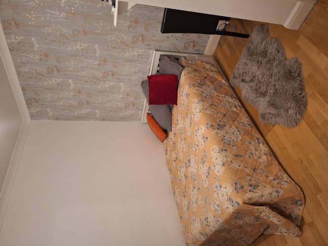 Room to let  Main Photo