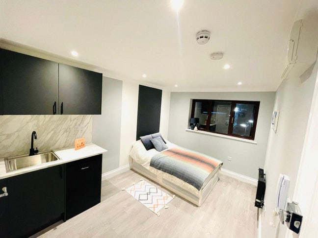 ✨ 🏡 Self- Contained Studio  to Let in/Canning Town Main Photo