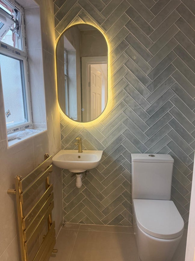 Beautiful Very Large, Self Contained En-suit Main Photo