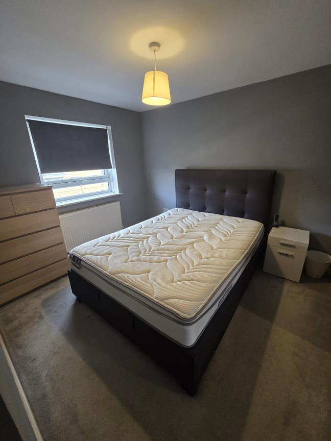 Furnished Double & Single rooms - Bills Included Main Photo