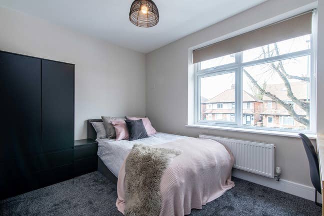 Modern Furnished Room CLose to UON, QMC & Boots HQ Main Photo