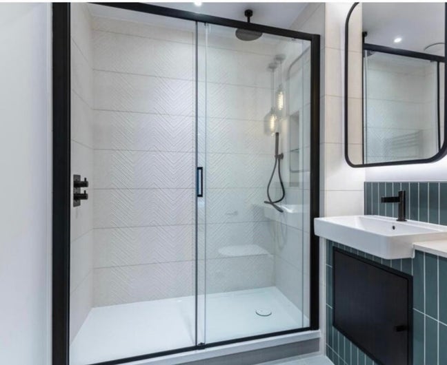 En-Suite Double room in The Green Quarter Main Photo