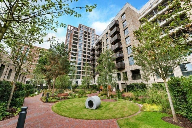 🌟 Stylish Modern Double Room with Private Balcony Main Photo