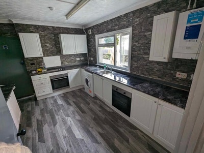 Double Room to Rent Near town  Main Photo