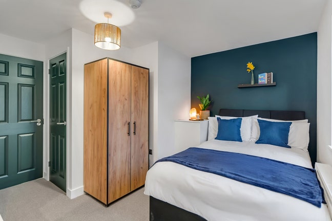 Bright All Inc Double Room in Friendly Houseshare Main Photo