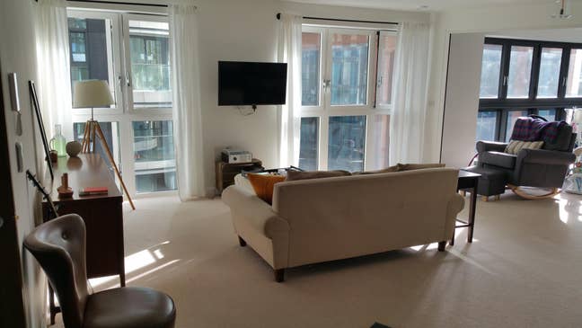 Central London (E1) Two bed modern apartment Main Photo