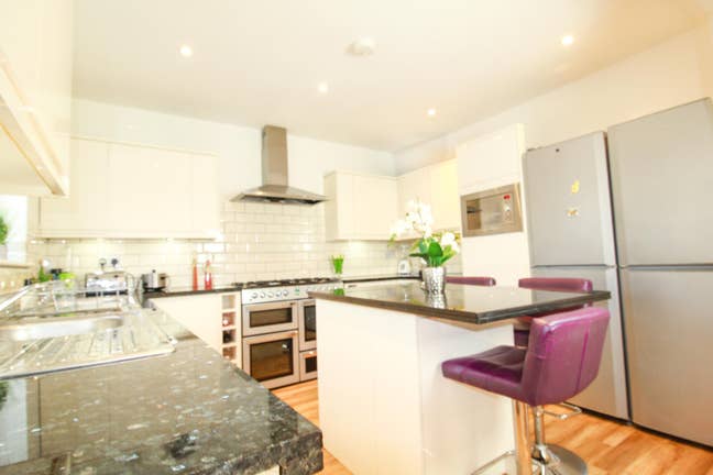 💫​ Looking For a Friendly, Clean & Organised Home Main Photo