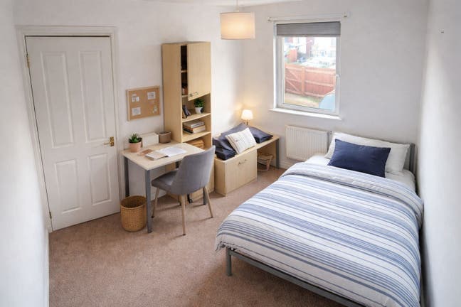 Female Room available for Near Cameron Toll Main Photo