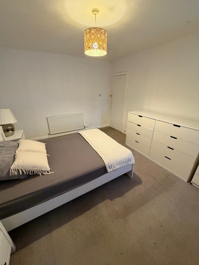 Large double rooms in NW2  Main Photo