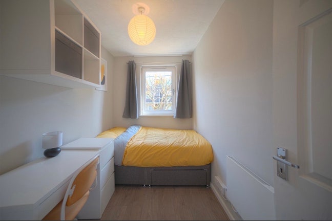 Bills included, 10 minute walk to Canary Wharf Main Photo