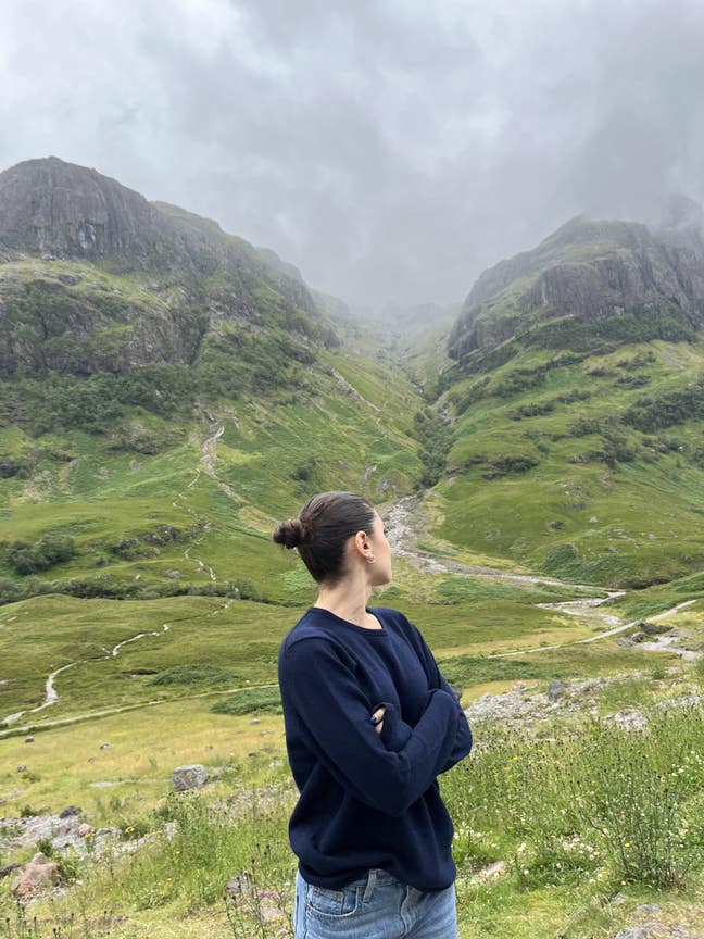 Professional Female seeks a double room Main Photo