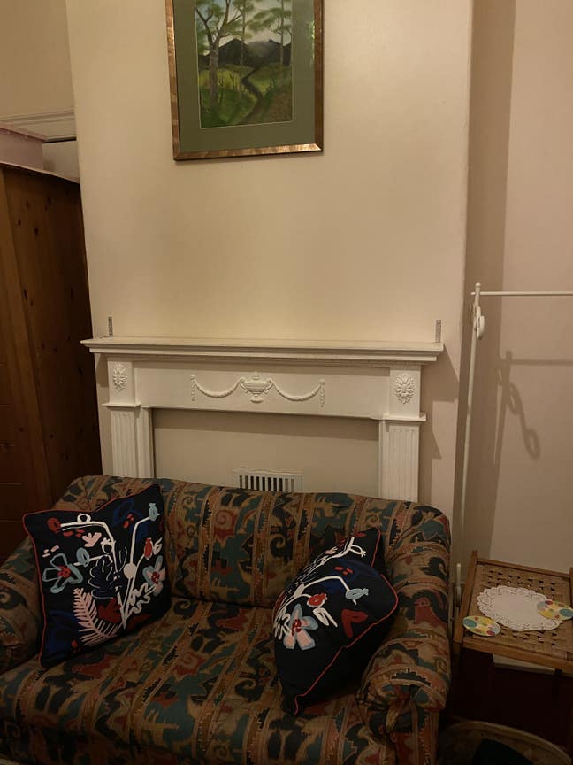 Open-concept bedroom and living area in S10 area Main Photo