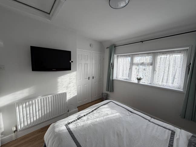 Room to Rent  Main Photo