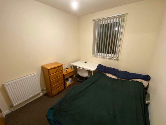 Fantastic Double Room in a Central Townhouse Main Photo