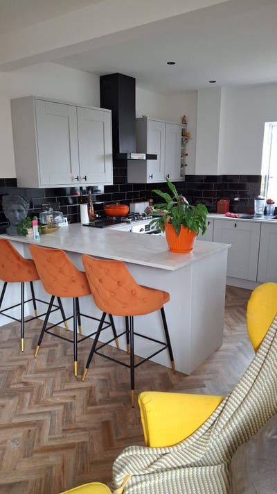 Newly furnished Double bedroom  Main Photo