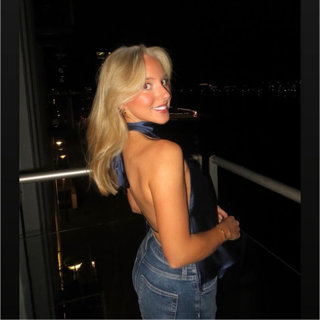 Professional Female seeks a double room Main Photo