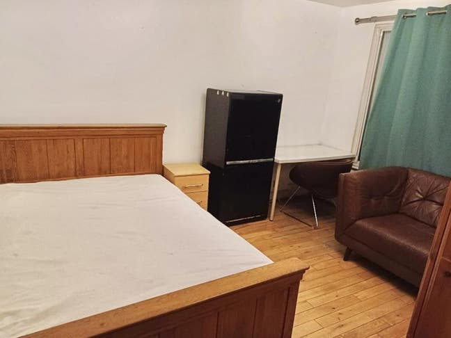 Double Room to Let - Greenford, UB6 8DG - &pound;900 Main Photo