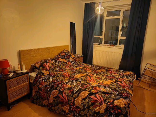 Short Term Let Mile End Main Photo