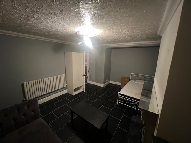 Beautiful Cozy Rooms in LU3🏡 Main Photo