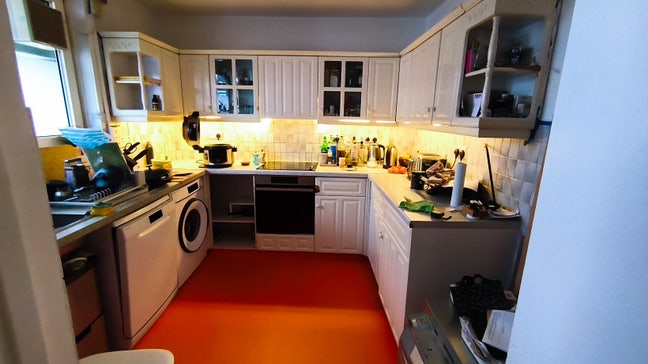 Large and Bright bedrooms available (Short let) Main Photo