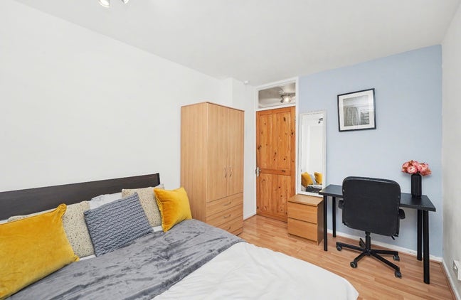 "Amazing Flat Share in Prime Holborn Location" Main Photo