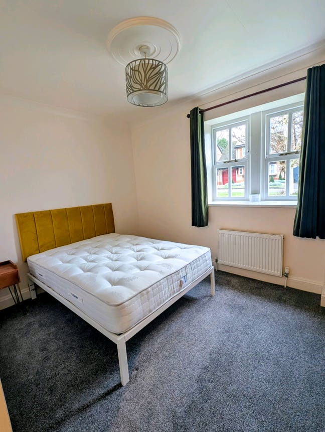 Double room in Balmore Park Main Photo
