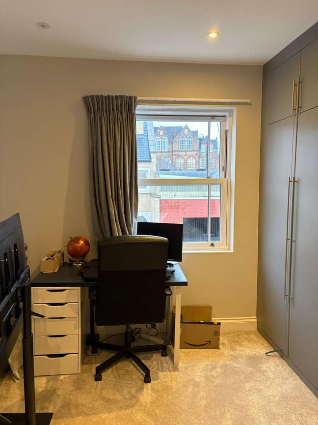 2-3 Months Let - Huge Double Room in 3-Bed House  Main Photo