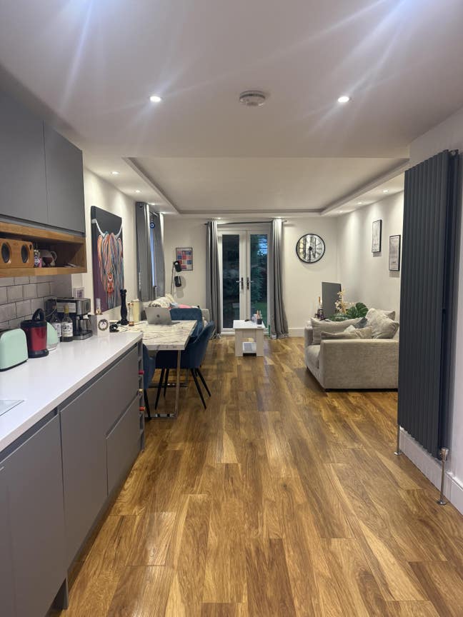 2 bedroom Ground floor flat &pound;2600  Main Photo