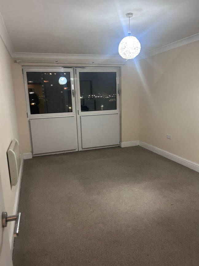 Large and Single Room Available in Edmonton Green Main Photo