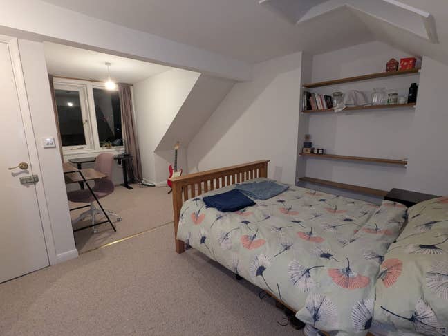 Large double room with view Main Photo