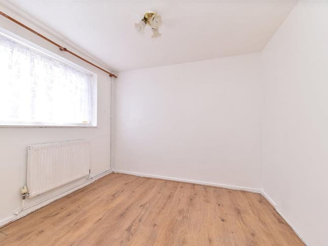 Room in a Shared House, Canterbury Way, SG1 Main Photo