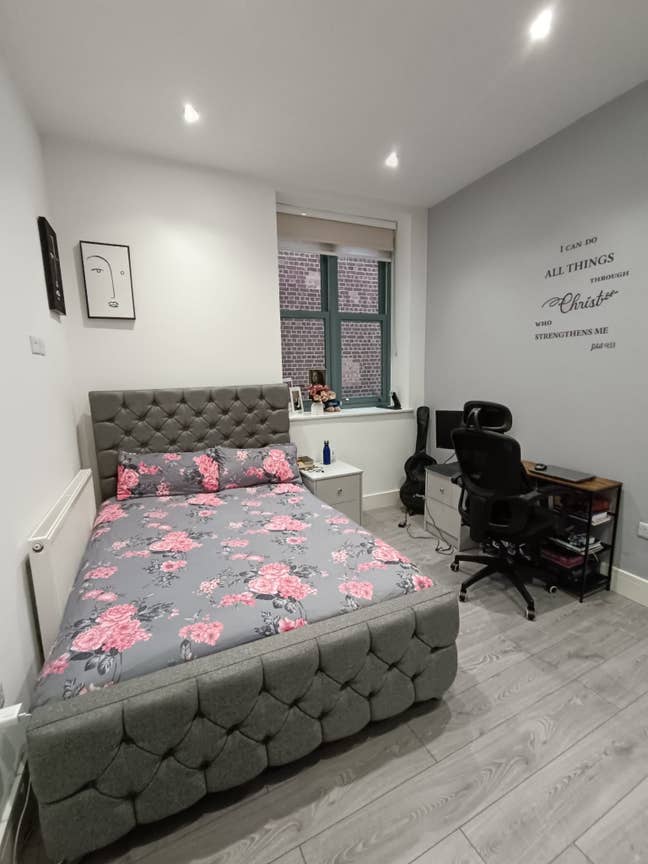 Ensuite Double Bedroom- Jewellery Quarter Main Photo