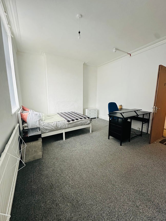 Large Double Furnished Rooms inc Bills M5 Salford Main Photo