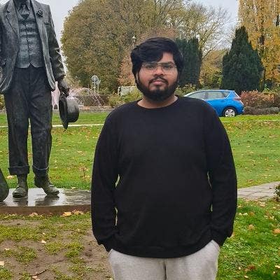 Room needed by student couple Main Photo