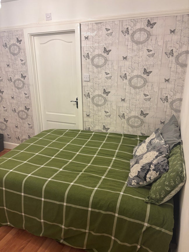 1 En-suite Double Bed Room  Main Photo