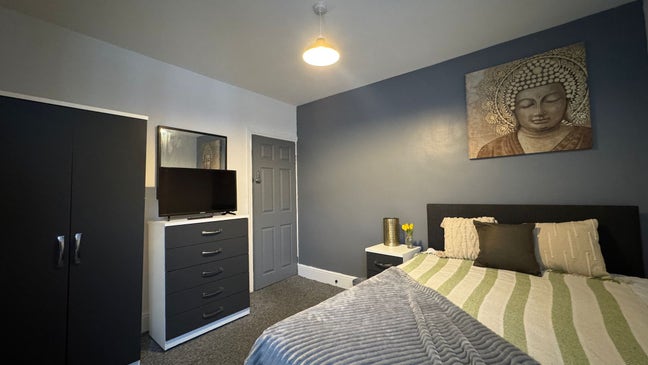 A Spacious House Share with Four Bedroom's Main Photo