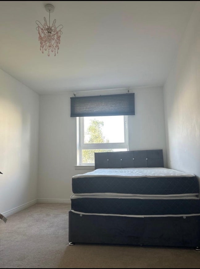 1 furnished bedroom flat available  Main Photo