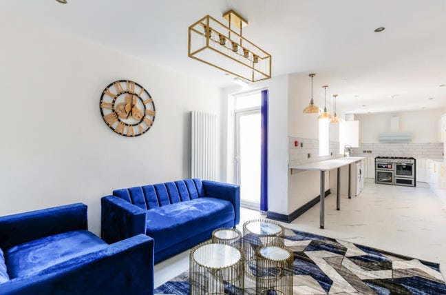 Ensuite Room Available - Close to City Centre  Main Photo