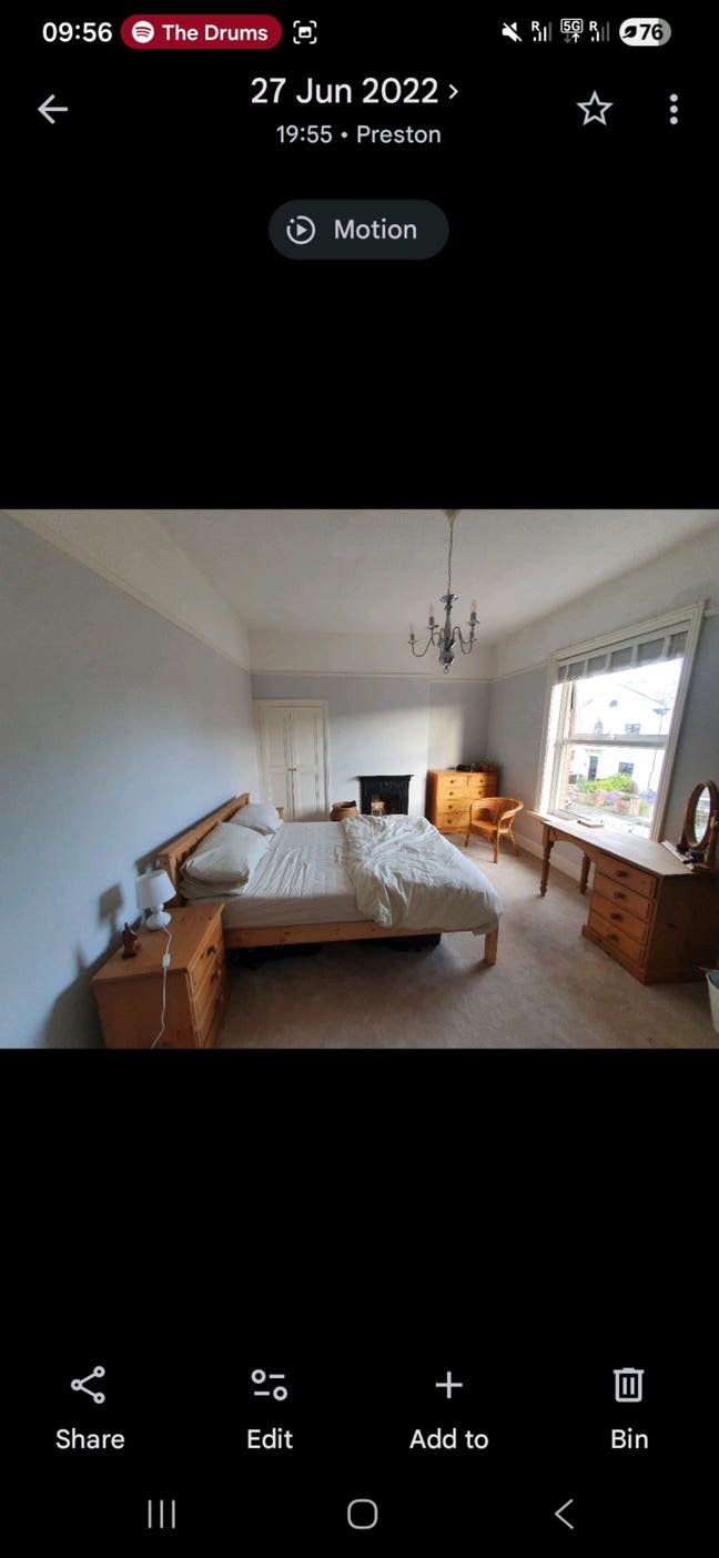 Double bedroom in 3 Bed Victorian house, Main Photo