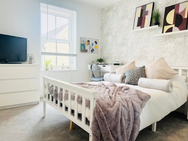 New! Luxury Double | City Centre!! 🌟  Main Photo