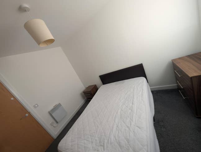 A double room in a two bed Main Photo