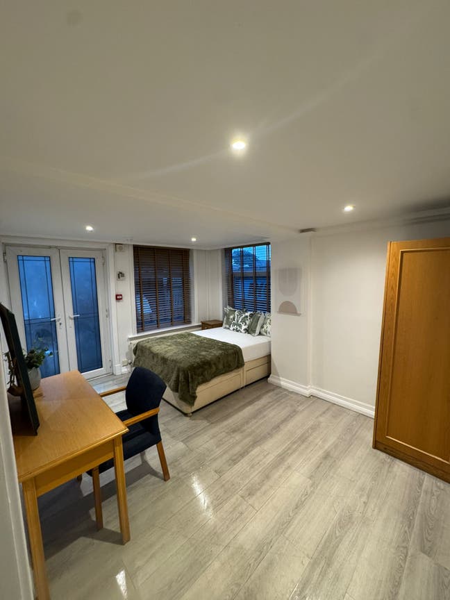 Shared Property in BH1 Main Photo