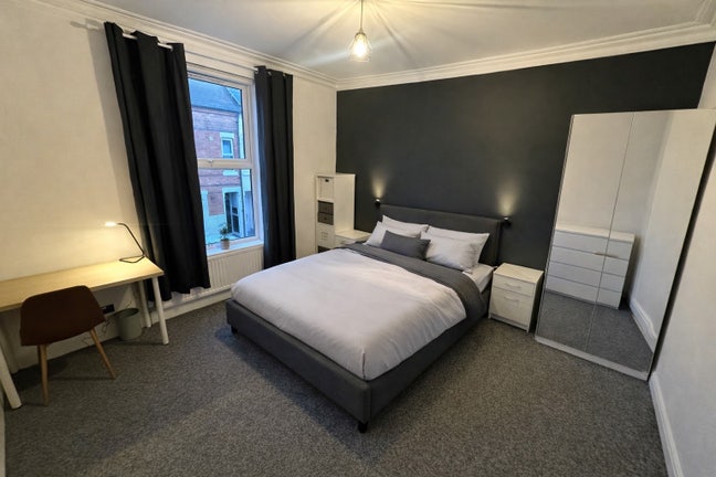 NG2 Modern Home,Large Room - Great tenants  Main Photo