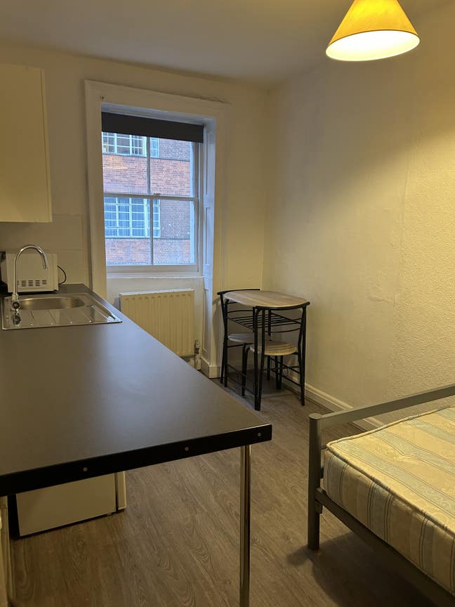 Double Room  in Marble Arch  Main Photo