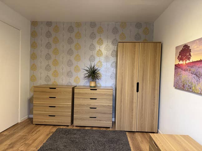 Room for rent in quiet cul-de-sac. Clanfield. Main Photo