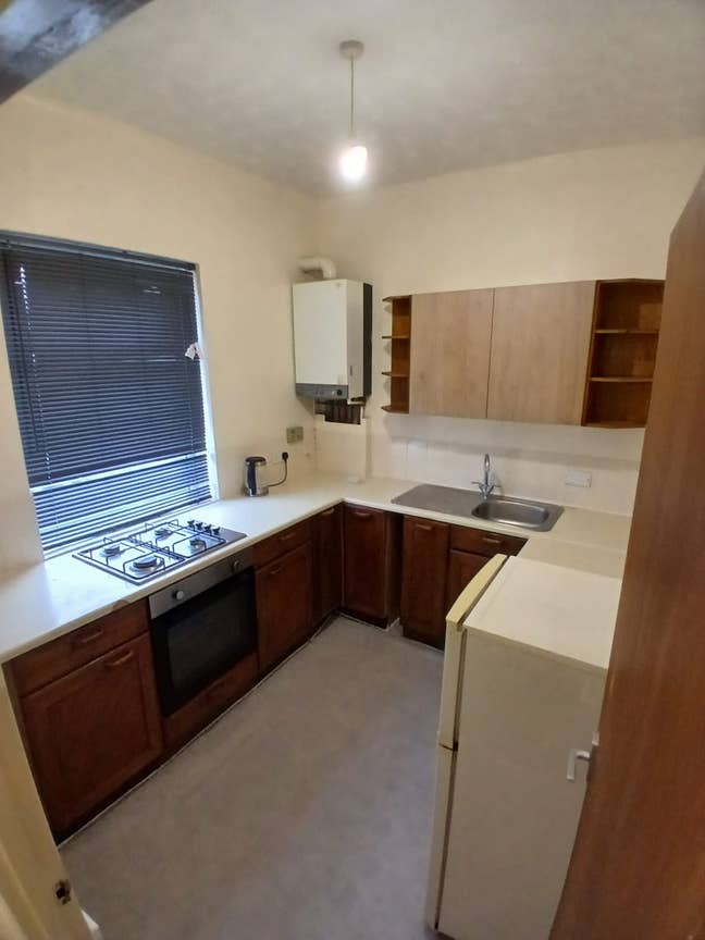 One Bedroom Furnished Flat in SE25  Main Photo